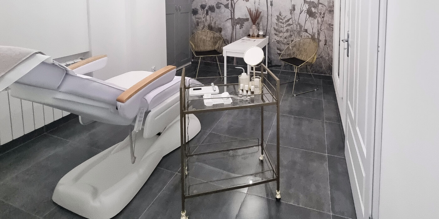 Stylowo urządzone wnętrze gabinetu Kosmocare
